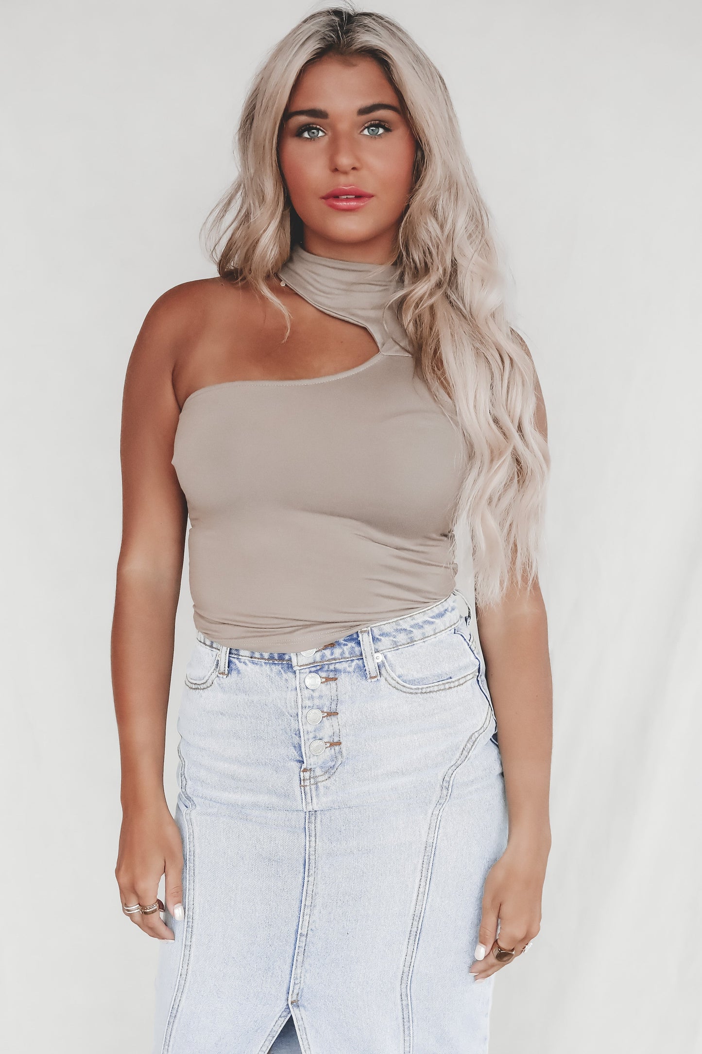Are We Dressing Cute Cutout Sleeveless Top