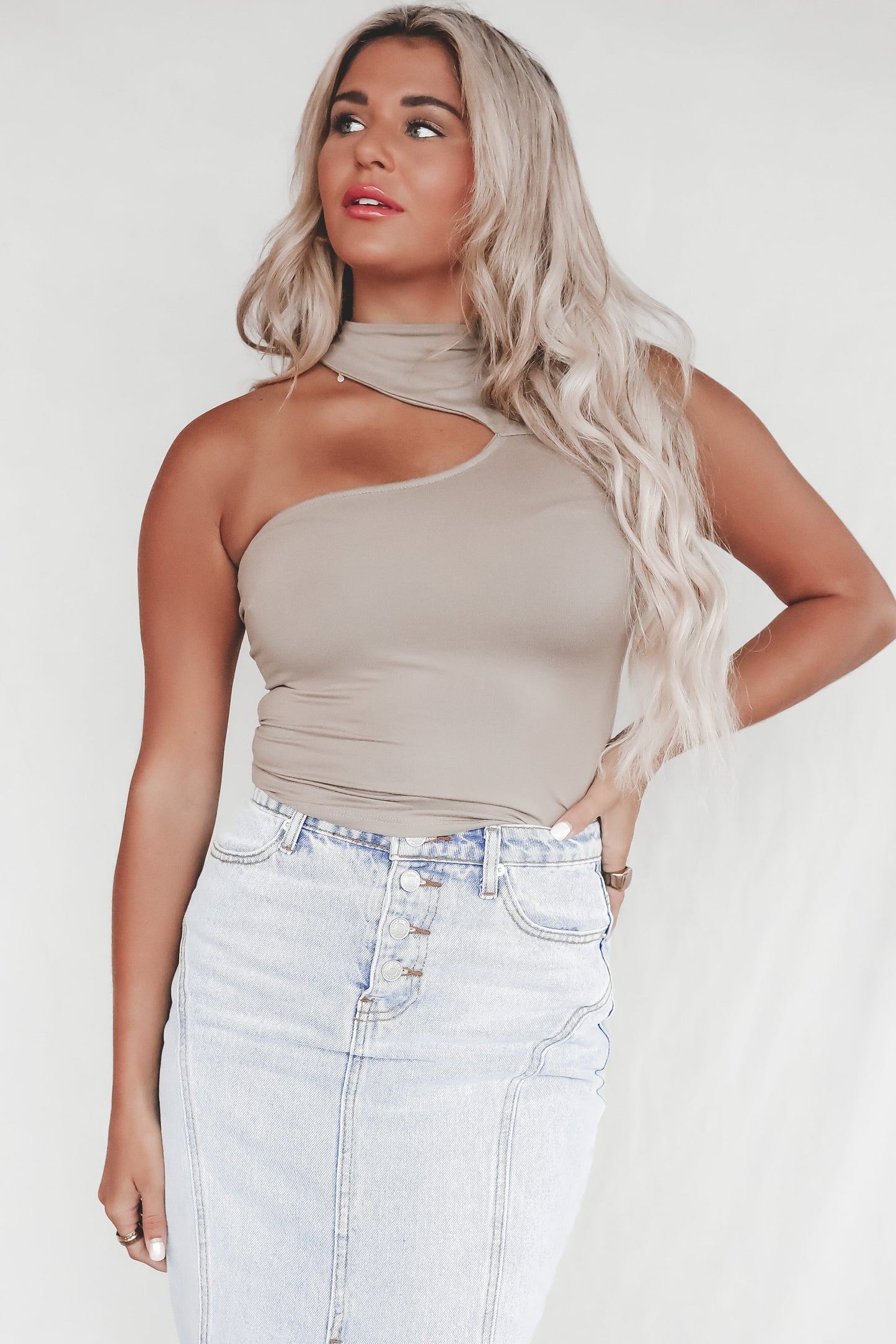 Are We Dressing Cute Cutout Sleeveless Top